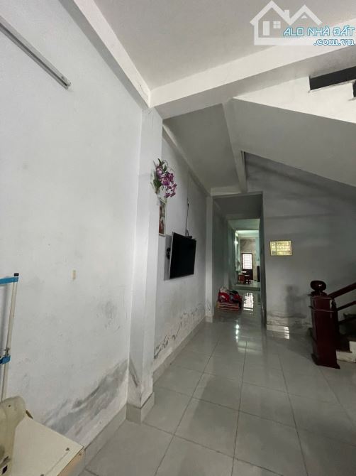Chủ gửi bán nhà 1 tấm full trên chuồng cu - nhà kiên cố đường 5m5 Phù Đổng- Hoà Xuân - 2