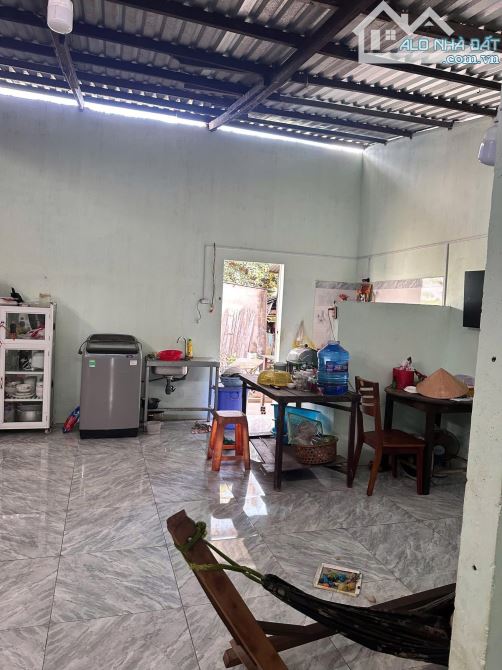 Mặt tiền Nguyễn Du đoạn khu dân cư đông đúc - 2