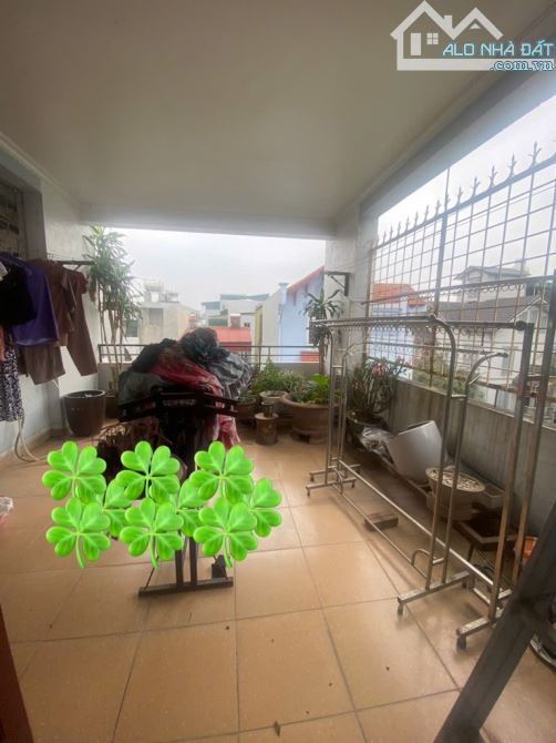 HIẾM, Bán nhà 52m 5 tầng vỉa hè oto tránh Ngọc Thụy , dân dân, sổ vuông đẹp - 2