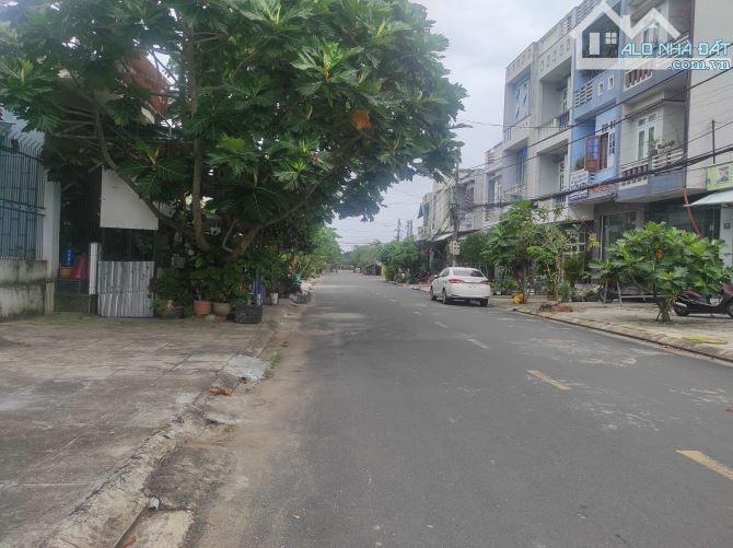 Bán lô đất mặt tiền đường Lương Thế Vinh phường 8 cũ TP Tuy Hoà giá rẻ bèo - 2