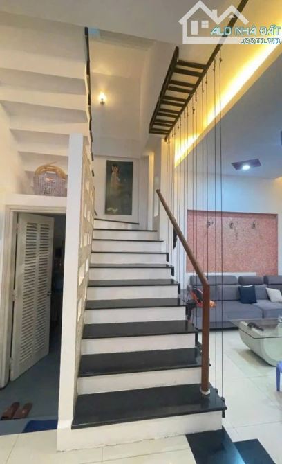 NHÀ 3 TẦNG MẶT TIỀN KINH DOANH ĐƯỜNG ĐÀO TẤN- 7.x tỷ - 2