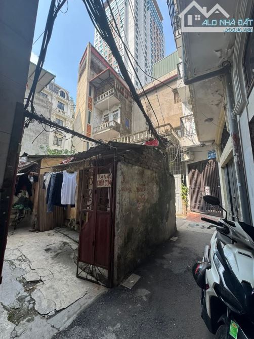 🔥🔥Bán đất tặng nhà quậnThanh xuân 60 m,C4, mt  12 m, 9.9 tỷ - 2