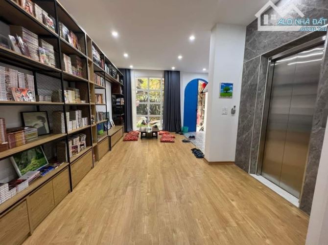 Bán nhà Mặt Phố Hoàng Ngọc Phách, Đống đa. Diện tích 60m. 6 Tầng. Mặt tiền 4,5m - 2