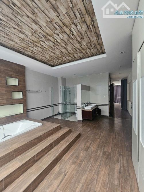 Bán nhà mặt tiền đường Trường Chinh, P13, Tân Bình. Hầm 6 tầng giá 26.9 tỷ TL - 2