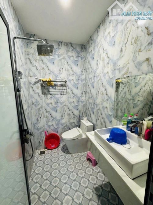 Bán nhà đẹp 4 tầng hẻm đường 2/4, P.Vạn Thắng, Nha Trang - 2
