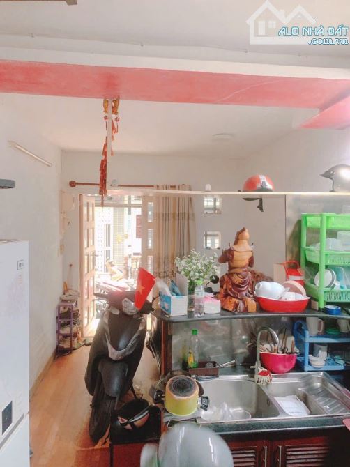 BÁN NHÀ HẺM LÝ CHÍNH THẮNG, P8, Q3 – 1 TRỆT 2 LẦU, 3PN – CHỈ 2 TỶ 180 – CƠ HỘI SỞ HỮU NHÀ - 2