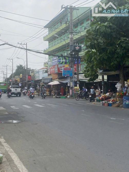 Bán nhà mặt tiền phan văn đối hóc môn giá 9 tỷ - 2