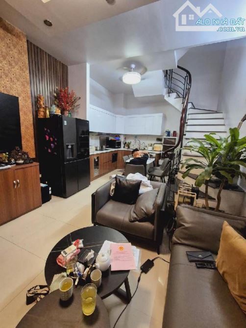 Bán nhà ngõ phố Khâm Thiên , lô góc ở luôn - 2