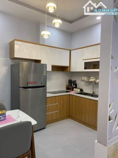 Cần bán nhà ngay Nguyễn Thái Sơn, Gò Vấp. Giá: 2 tỷ 320 /63,5m2, sổ hồng riêng, hẻm 6m - 2