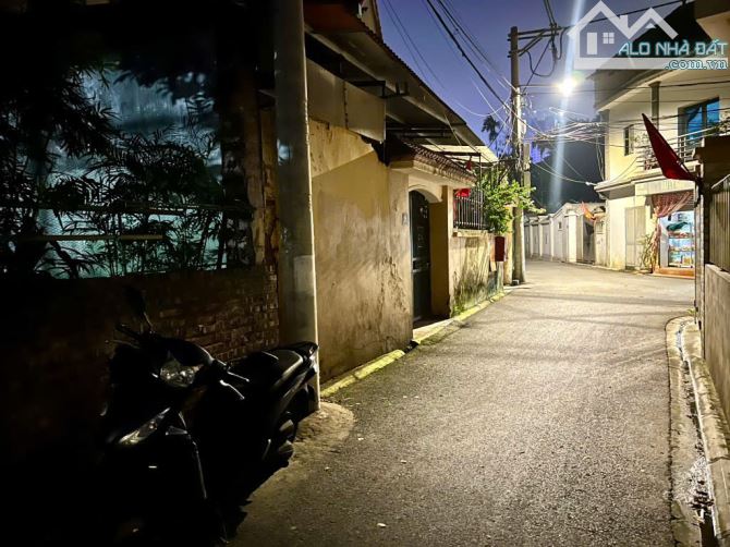 Bán đất Đào Xuyên – Ngõ thông, Ô tô vào nhà – 45m2 – 4.4 tỷ - 2