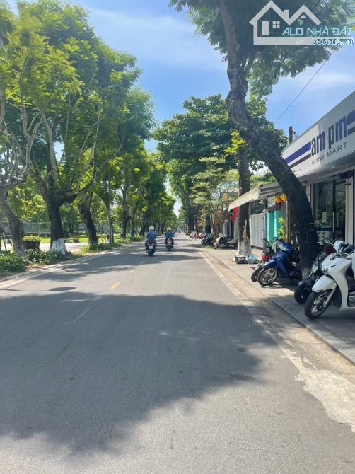 Bán dãy trọ kiệt Lê Huân cạnh Đại Nội Huế, 169m ngang 8m - 2