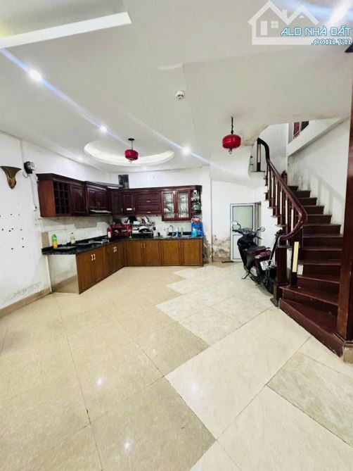 DOÃN KẾ THIỆN 39M2/ 5 TẦNG/MT5,5 M /11,38 TỶ - 2