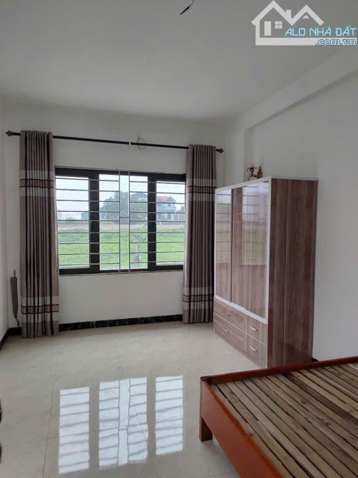 BÁN NHÀ CHÍNH CHỦ ĐÔNG DƯ GIA LÂM ÔTÔ ĐỖ CỬA DT 36M GIÁ 4.75 TỶ CÓ TL LH XEM NHÀ NGAY - 2