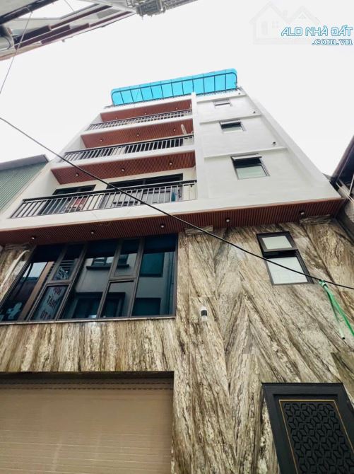 Siêu Phẩm! Bán Nhà Mặt Phố Khương Đình, Ô Tô Ngủ Trong Nhà, 7 Tầng Thang Máy, MT 8m, 40m2. - 2