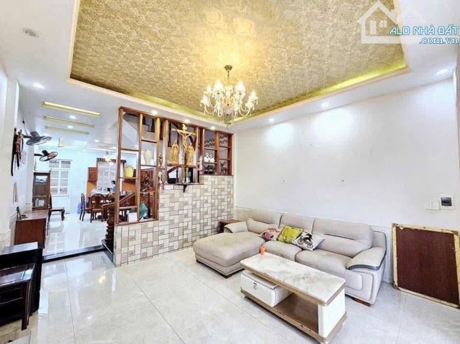 Bán nhà 1 trệt 2 lầu 1 tum sổ riêng thổ cư p. Tân Biên - 2