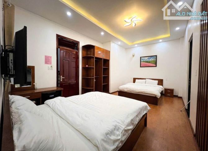 Nhà Lê Hồng Phong P4 80m2 ngang 6m 5 tầng cách chợ Đà Lạt chỉ 1,5km - 2