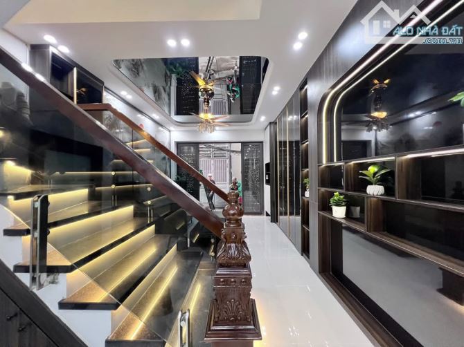 Oto tránh 10m, ngõ thông oto qua 192 Lê Trọng Tấn, kdoanh, full nội thất, 45m2.Giá 13.5 tỷ - 2