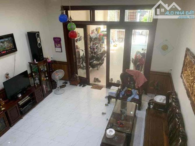 BÁN NHÀ KIÊN CỐ 3 TẦNG MT SƠN THỦY 3 GẦN MINH MẠNG CHỈ 6 TỶ - 2