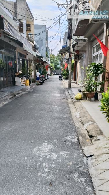 Bán đất MT Phùng Hưng, Hòa Minh, Liên Chiêu, Đà Năng DT: 70m2. Ngang 5m. Giá : 3,85 tỷ - 2