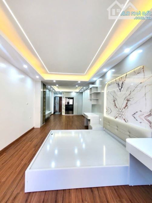 📣BÁN NHÀ PHỐ NGUYỄN CHÍNH,  63.3M,  5 TẦNG, THANG MÁY . GIÁ 11.5 TỶ. Ô TÔ ĐỖ CỔNG - 2