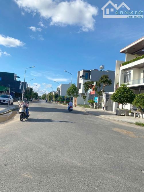 "VỊ TRÍ ĐẸP" NGAY SÂN BAY LONG THÀNH, CHỈ 800TR, SỔ HỒNG RIÊNG TỪNG NỀN - 2
