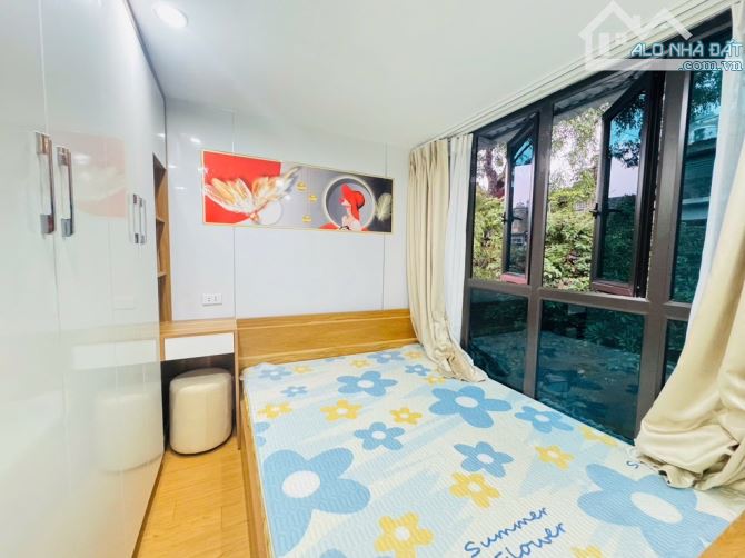 Bán nhà tập thể phố VIP thái thịnh TT đống đa fun nội thất xịn sò không còn căn thứ hai - 2