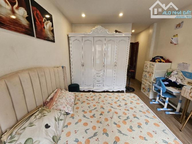 Cần bán gấp nhà Thanh Liệt 30m2 5tầng nhỉnh 4tỷ tý ty - 2