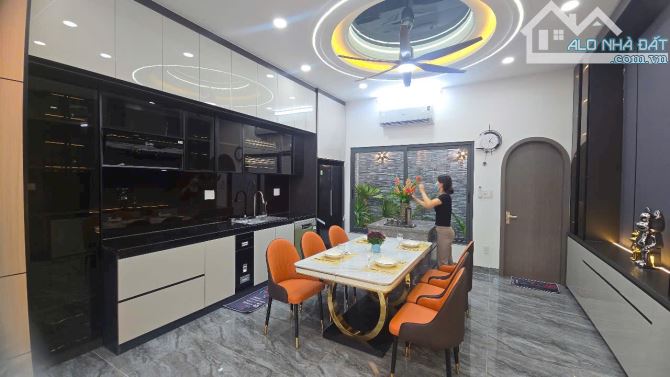 Chính chủ bán nhà 1 Trệt 3 Lầu Đường Thạnh Xuân 25- Phường Thạnh Xuân Quận 12 - 2