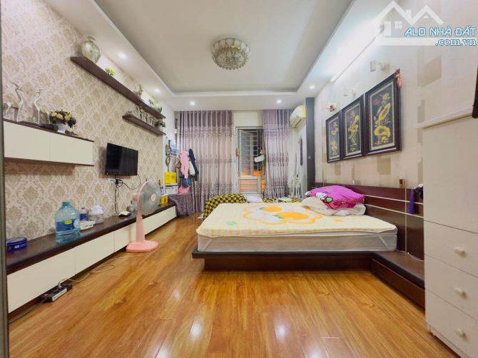Bán nhà riêng phố Mỹ Đình, DT 30M2. Giá 5.9 tỷ - 2