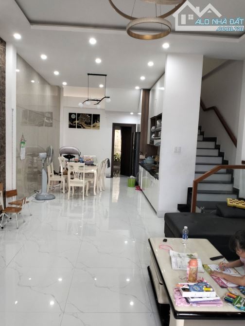 Bán NHÀ MẶT TIỀN 3 TẦNG, NGUYỄN MẬU TÀI, HÒA XUÂN. Cẩm Lệ Đà Nẵng - 2