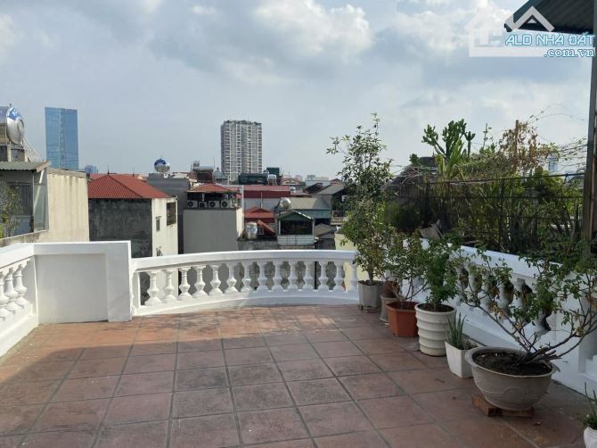 HOÀNG HOA THÁM - TÂY HỒ - 60M X 5T - NGÕ THÔNG - GIÁ 10 TỶ - SÂN ĐỂ XE THOẢI MÁI - 2