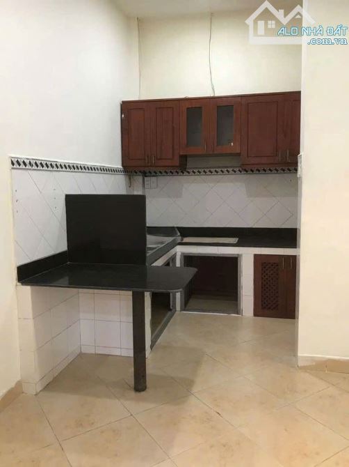 Nhà hẻm Trần Bình Trọng, Trệt Lầu, 2PN 2WC, 4 x 12m, 13 Triệu - 2