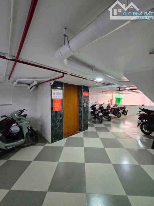 Bán nhà Võ Chí Công, toà căn hộ dịch vụ 9 tầng, ô tô đỗ cửa 85m2 giá 35 tỷ - 2