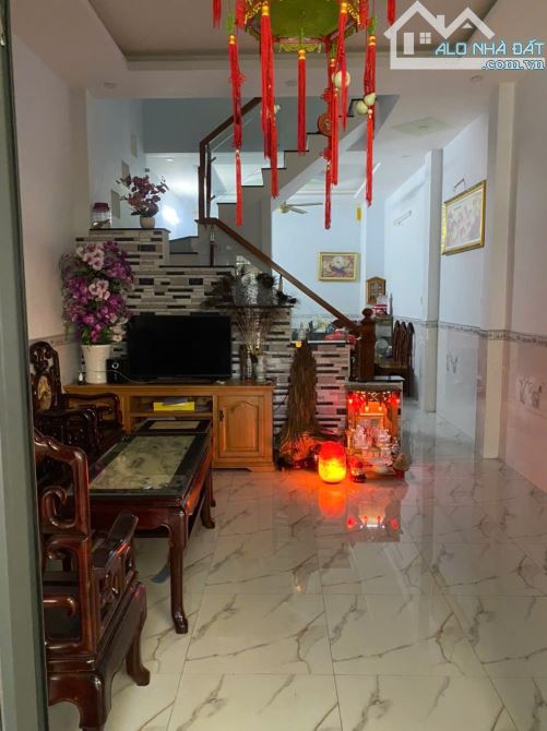 NHÀ NGUYÊN CĂN ĐƯỜNG 109 1T2L 3pn đường xe hơi - 2