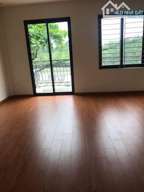 BÁN NHÀ Mặt phố Nguyễn văn Linh, Long Biên, Lô góc DT 44m, 5 Tầng, MT 5m  🧧G.iá 9 Tỷ - 2