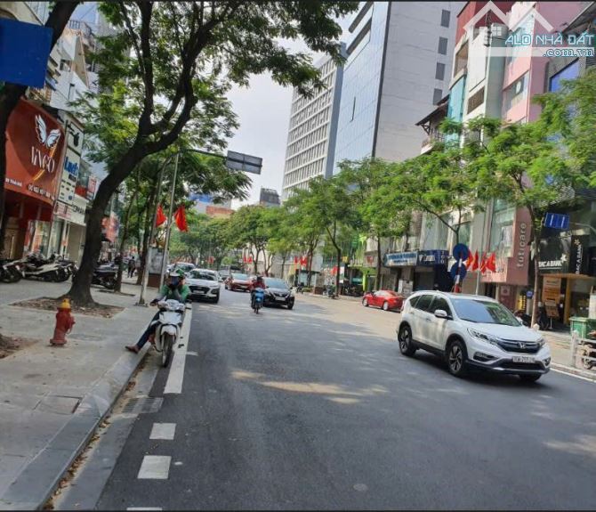 SIÊU PHẨM MẶT PHỐ TRẦN HƯNG ĐẠO  HOÀN KIẾM.  HIẾM CÓ KHÓ TÌM.
DIỆN TÍCH: 25M² x 3 TẦNG - - 2