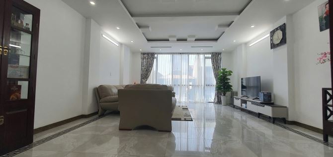 PHÂN LÔ OTO TRÁNH KINH DOANH - OTO NGỦ TRONG NHÀ - TOÀ VĂN PHÒNG - 2