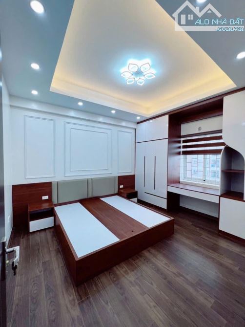 Bán căn góc chung cư sát đường Khuất Duy Tiến 82m 3 ngủ full nội thất đẹp chỉ nhỉnh 6 tỉ - 2
