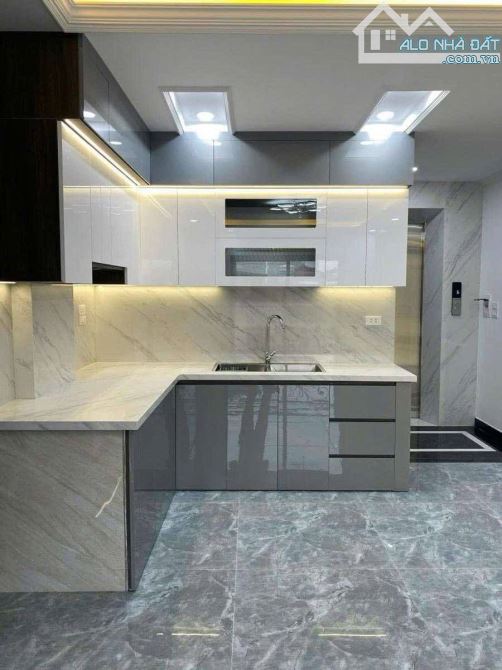 Nhỉnh 10 tỷ - thang máy - phố Vân Hồ - 6 tầng mới đẹp - ngõ thông minh doanh - 2