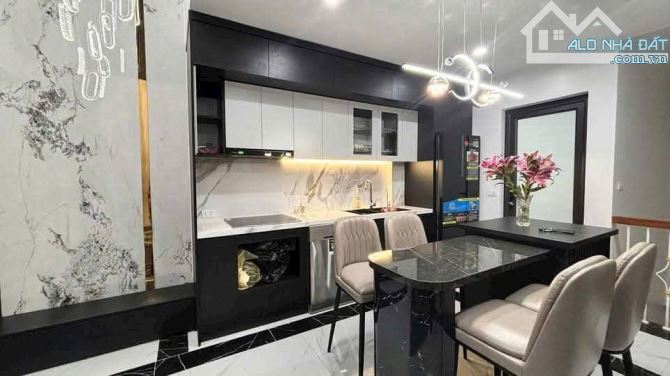 CHÍNH CHỦ BÁN GẤP - bán nhà Nguyễn Cao, Hai Bà Trưng 41m2, 5 tầng, giá 12.3 tỷ - 2