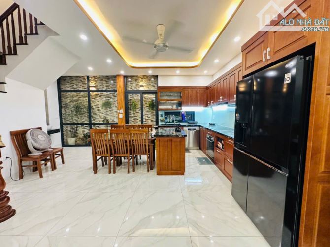 Nhà đẹp, mới xây DT 70m – Sẵn ở luôn tại phố Ngõ phố An Dương chỉ gần 6 tỷ! - 2