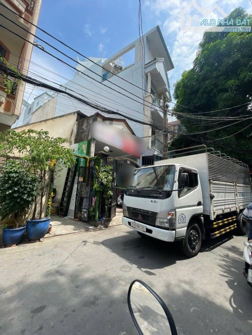 GẤP BÁN NHÀ 178M2( 6.1X30)HẺM XE TẢI 1/ Đồng Xoài.Dòng Tiền 27tr/tháng - 2