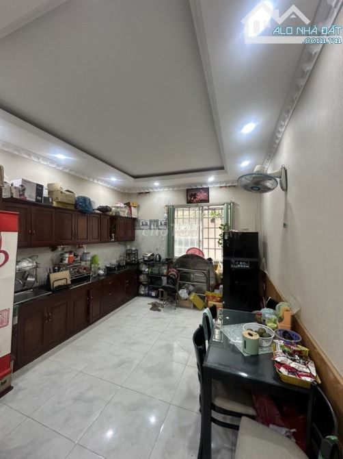 Bán gấp giảm ngay 200 - nhà ngay mặt tiền Nơ Trang Long - 80m2 - chưa tới 91 - 2