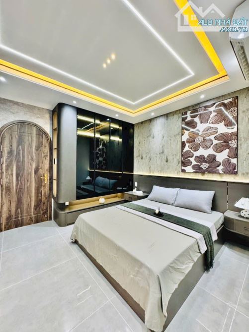 🚨 VỊ TRÍ ĐỘC TÔN - HÀNG XÓM TOÀN DOANH NHÂN - ĐƯỜNG ĐỒNG KHỞI - DT 4.2X17.5M - 2