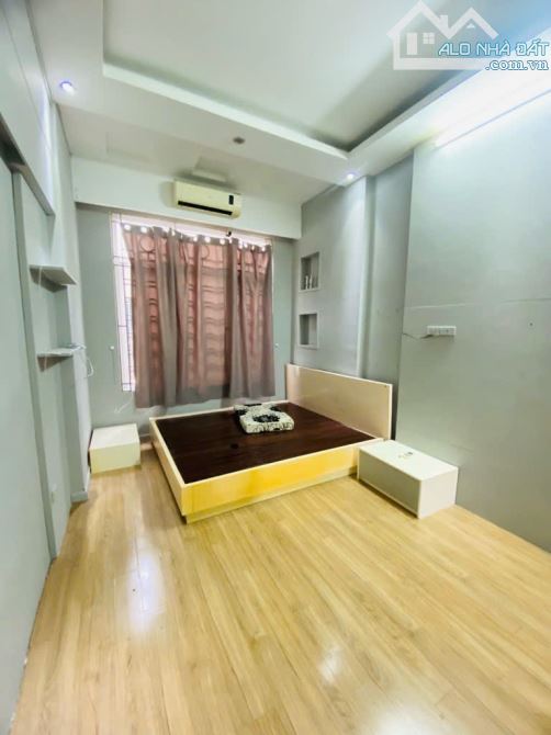 Bán nhà phố Đào Tấn, cách phố 20m, dân xây, ngõ thông, an sinh đỉnh, 42m2, 10.8 tỷ - 2