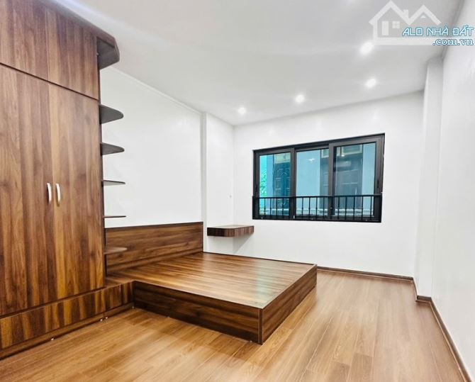 *NHÀ ĐẸP ! Ở NGAY & ĐẦU TƯ_ HIẾM ! 42,5M2 _10,75 TY, NGÕ THOÁNG TRƯỚC SAU_ TRẦN CUNG - 2