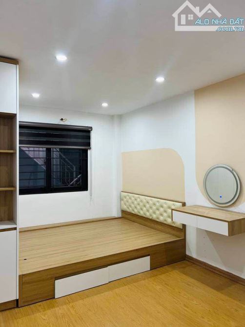Bán nhà TT Đống Đa - Nhà đẹp ở ngay - Full nội thất - 5 tầng - 5,8 tỷ - 2