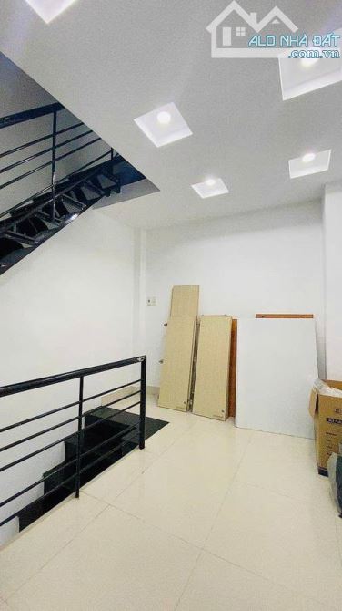 bán nhà Âu Cơ- P9- Tân Bình-gần hẻm xe hơi- gần đại học Bách Khoa-chỉ 3,5 tỷ - 2