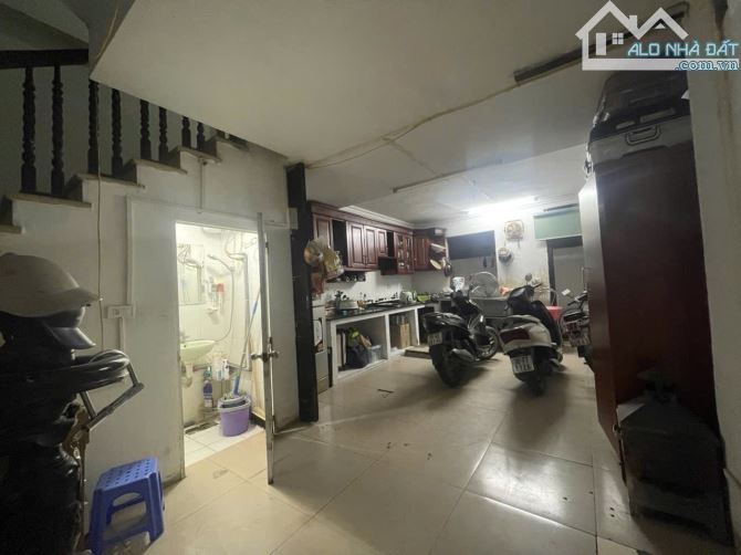 BÁN NHÀ HƠN 65M2 CHỈ NHỈNH 16TY KHU GIÃN DÂN YÊN PHÚC - 2