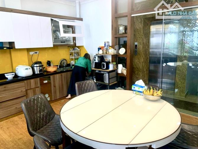 Dân xây Láng Hạ, gần phố, ngõ 5m, ô tô vào nhà, 6T thang máy, gara, 66m2 - 2